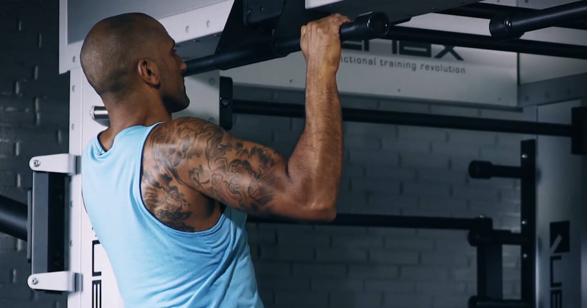 Tutorial: Pull-up with leg lift